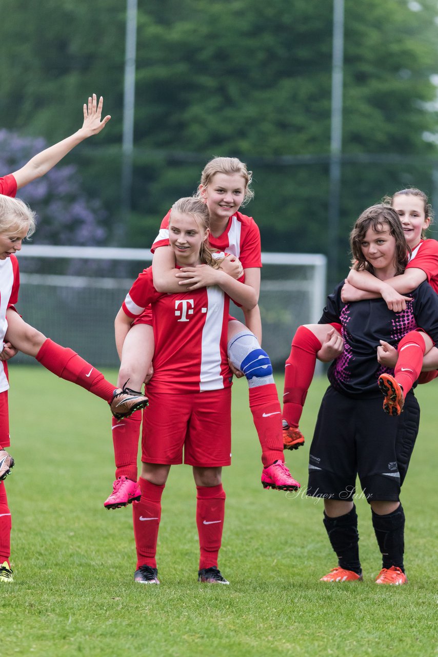 Bild 76 - wCJ SV Steinhorst/Labenz - VfL Oldesloe : Ergebnis: 18:0